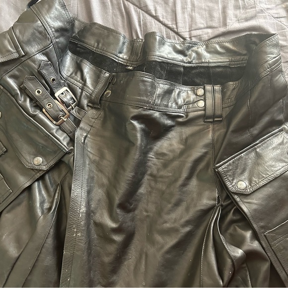 Men’s leather Utility Kilt - Picture 2 of 9
